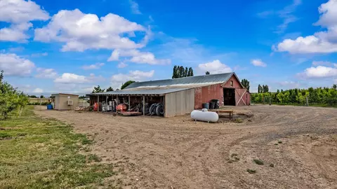 Exterior - 20809 Nowhere Rd, Eckert, CO 81418 photo 5 of 7