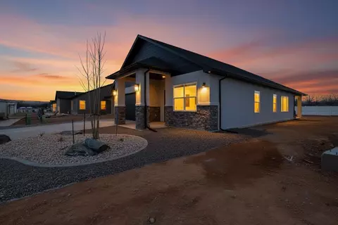 2874 Rock Creek Dr, Grand Junction, CO 81503
