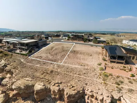 359 Ledges Pt, Grand Junction, CO 81507