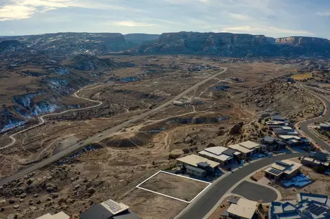 359 Ledges Pt, Grand Junction, CO 81507