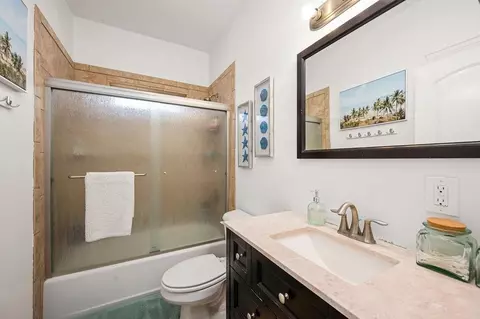 Bath - 858 St Peppin Dr, Fruita, CO 81521 photo 1 of 2