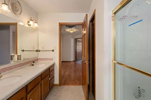 Bath - 1331 Ruby Way, Longmont, CO 80504 photo 1 of 3