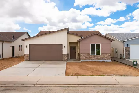 2153 Monument Ln, Grand Junction, CO 81507