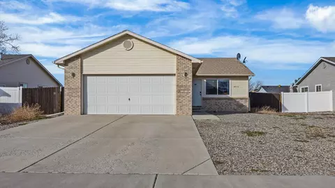 477 12 Aspen Grove Dr, Clifton, CO 81520