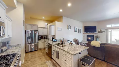 Kitchen - 952 Echo Canyon St, Fruita, CO 81521 photo 2 of 4