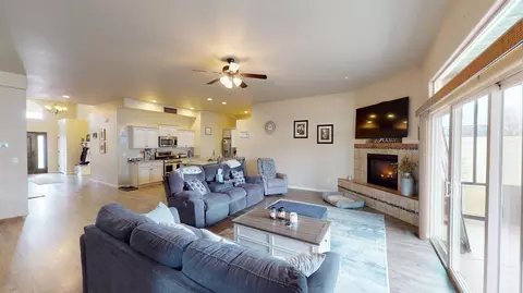 Living - 952 Echo Canyon St, Fruita, CO 81521 photo 3 of 6