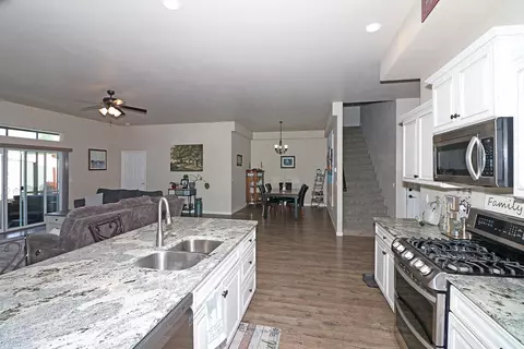 Kitchen - 952 Echo Canyon St, Fruita, CO 81521 photo 4 of 4