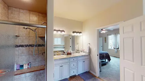 Bath - 952 Echo Canyon St, Fruita, CO 81521 photo 2 of 4