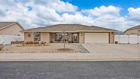 2860 Yarrow Dr, Grand Junction, CO 81501