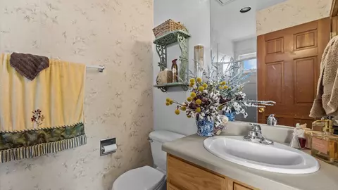 Bath - 1456 17 Rd, Fruita, CO 81521 photo 4 of 4