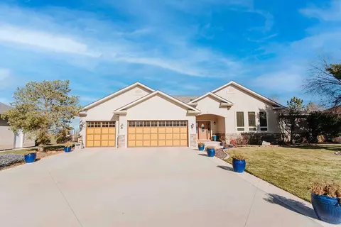 3755 Grand Mesa Dr, Montrose, CO 81403