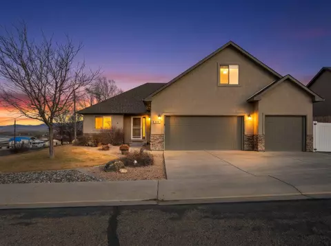 124 Dry Creek Ct, Grand Junction, CO 81503