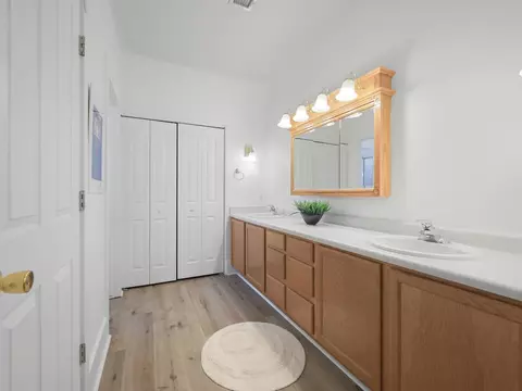 Bath - 1117 Buttercup Ln, Fruita, CO 81521 photo 1 of 3