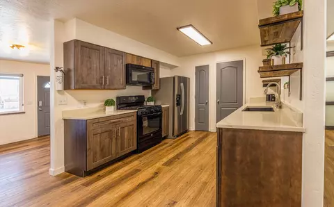 Kitchen - 137 N Willow St, Fruita, CO 81521 photo 2 of 2