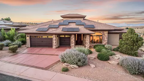 324 Iron Horse Ct, Grand Junction, CO 81507