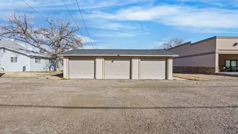 Exterior - 318 E Aspen Ave, Fruita, CO 81521 photo 4 of 6
