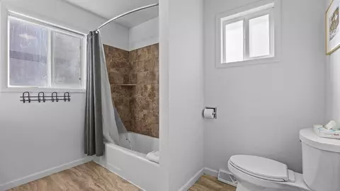 Bath - 318 E Aspen Ave, Fruita, CO 81521 photo 2 of 2