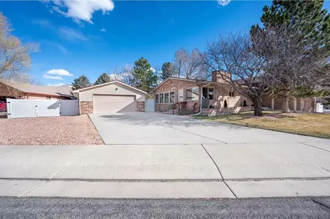 827 Lincoln Ct, Palisade, CO 81526