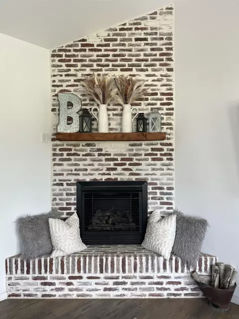 Living - 1866 J Rd #C, Fruita, CO 81521 photo 2 of 3