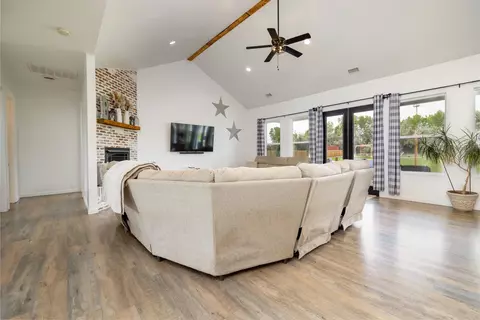 Living - 1866 J Rd #C, Fruita, CO 81521 photo 3 of 3