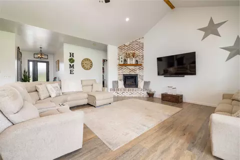 Living - 1866 J Rd #C, Fruita, CO 81521 photo 1 of 3