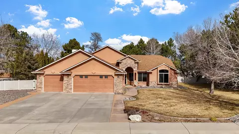 2198 Standing Rock Dr, Grand Junction, CO 81507