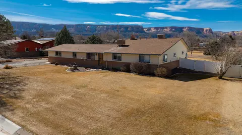 631 Glacier Dr, Grand Junction, CO 81507