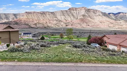 143 Boulder Ridge Dr, Parachute, CO 81653
