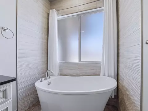 Bath - 1223 Eagle Way, Fruita, CO 81521 photo 5 of 7