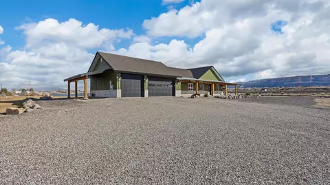 Exterior - 2085 Kedrowski Ct, Fruita, CO 81521 photo 4 of 6