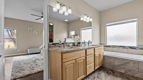 Bath - 686 Beech Ave, Fruita, CO 81521 photo 1 of 3