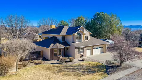 2042 N Surrey Ct, Grand Junction, CO 81507