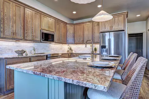 Kitchen - 1985 Tomochic Dr, Fruita, CO 81521 photo 5 of 8
