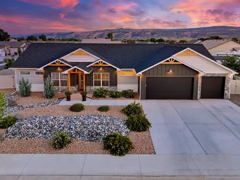 Exterior - 734 Flamecrest Dr, Fruita, CO 81521 photo 7 of 8