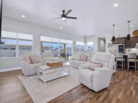 Living - 734 Flamecrest Dr, Fruita, CO 81521 photo 1 of 2
