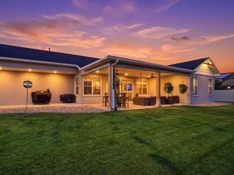 Exterior - 734 Flamecrest Dr, Fruita, CO 81521 photo 5 of 8