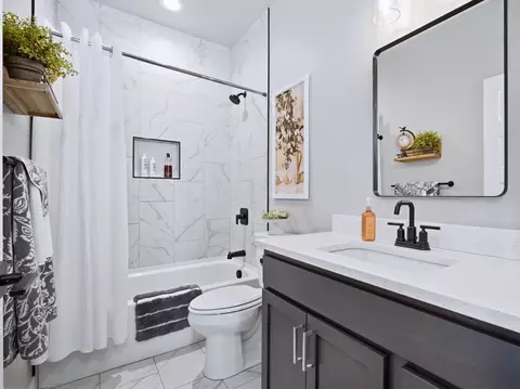 Bath - 734 Flamecrest Dr, Fruita, CO 81521 photo 2 of 2