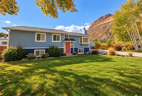 102 Davis Cir, Palisade, CO 81526