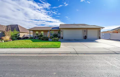182 Night Hawk Dr, Grand Junction, CO 81503