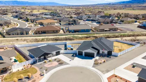 View/Area - 834 Adams Dr, Fruita, CO 81521 photo 5 of 7