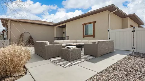 Exterior - 944 Adobe View Way, Fruita, CO 81521 photo 2 of 7