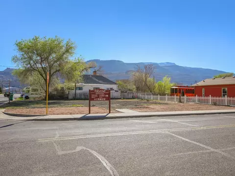 105 Main St, Palisade, CO 81526