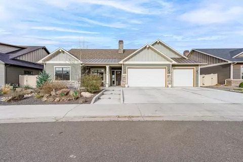819 Red Apple Rd, Grand Junction, CO 81505