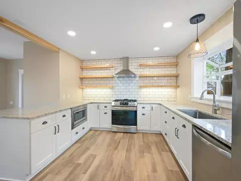 Kitchen - 152 S Apple St, Fruita, CO 81521 photo 2 of 3