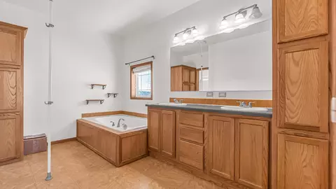 Bath - 903 Taos Dr, Rangely, CO 81648 photo 1 of 3