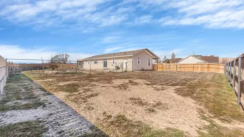 Exterior - 903 Taos Dr, Rangely, CO 81648 photo 2 of 3
