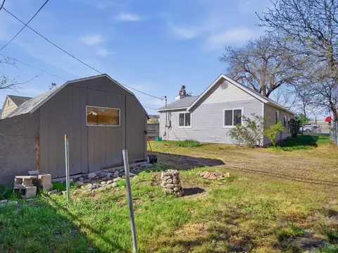 Exterior - 252 S Peach St, Fruita, CO 81521 photo 6 of 7