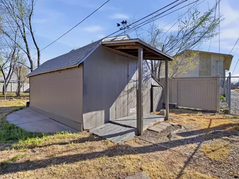 Exterior - 252 S Peach St, Fruita, CO 81521 photo 5 of 7