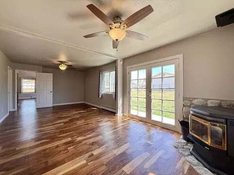 Living - 270 N Cedar Ct, Fruita, CO 81521 photo 4 of 6
