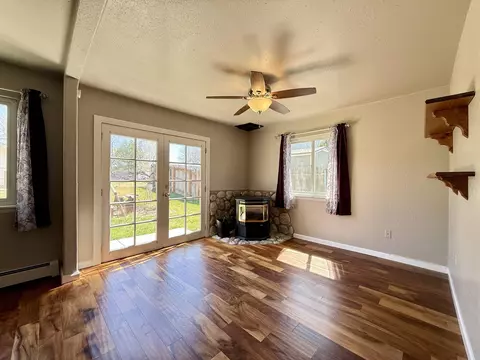 Living - 270 N Cedar Ct, Fruita, CO 81521 photo 5 of 6